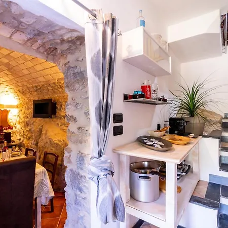 Casa Monet, 200 Mt Dal Mare, Clima, Wi-fi *